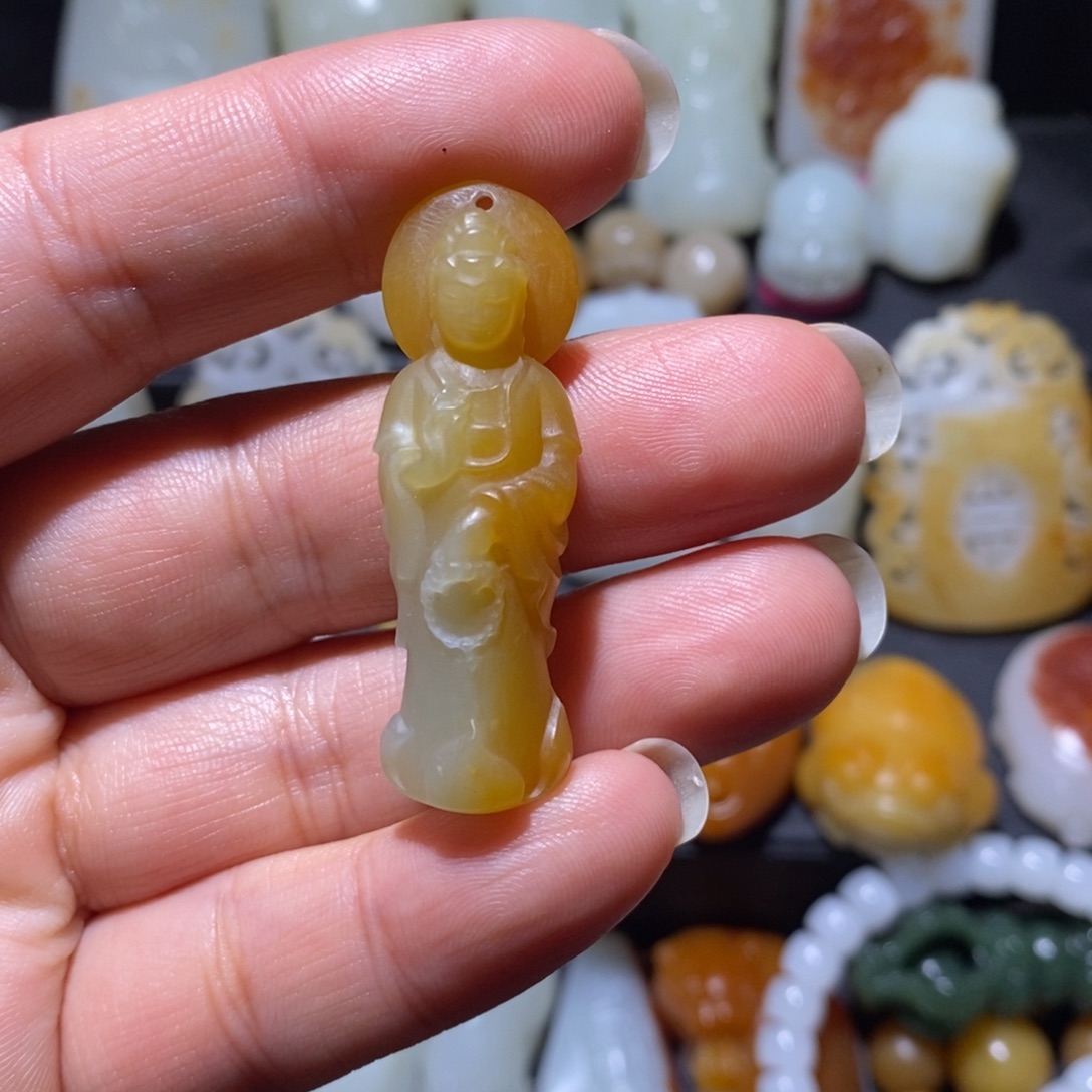 和田玉未镶嵌颈饰