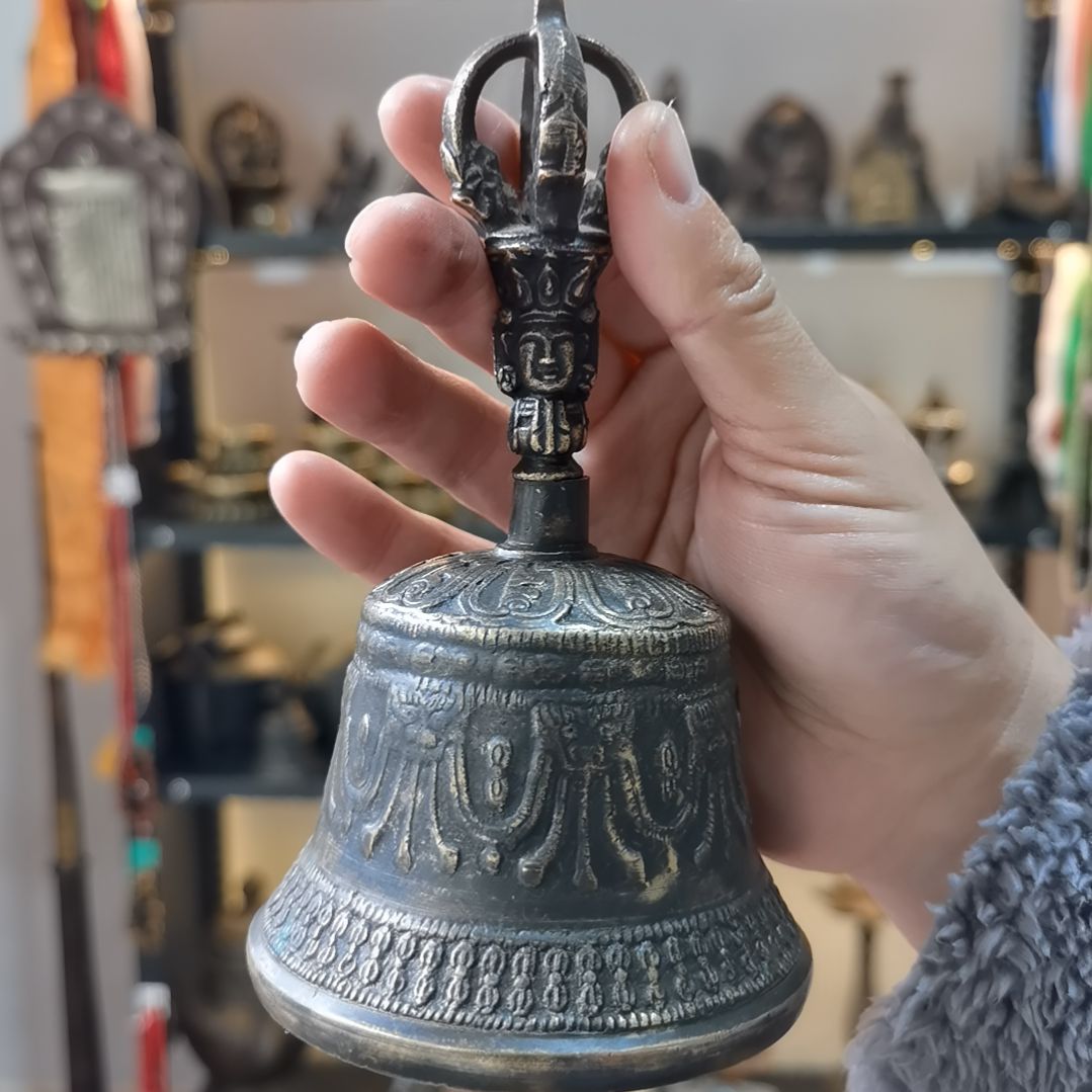 一铭专属老铃铛一个