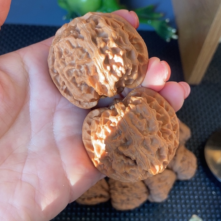 吊坠猴头核桃45苹果