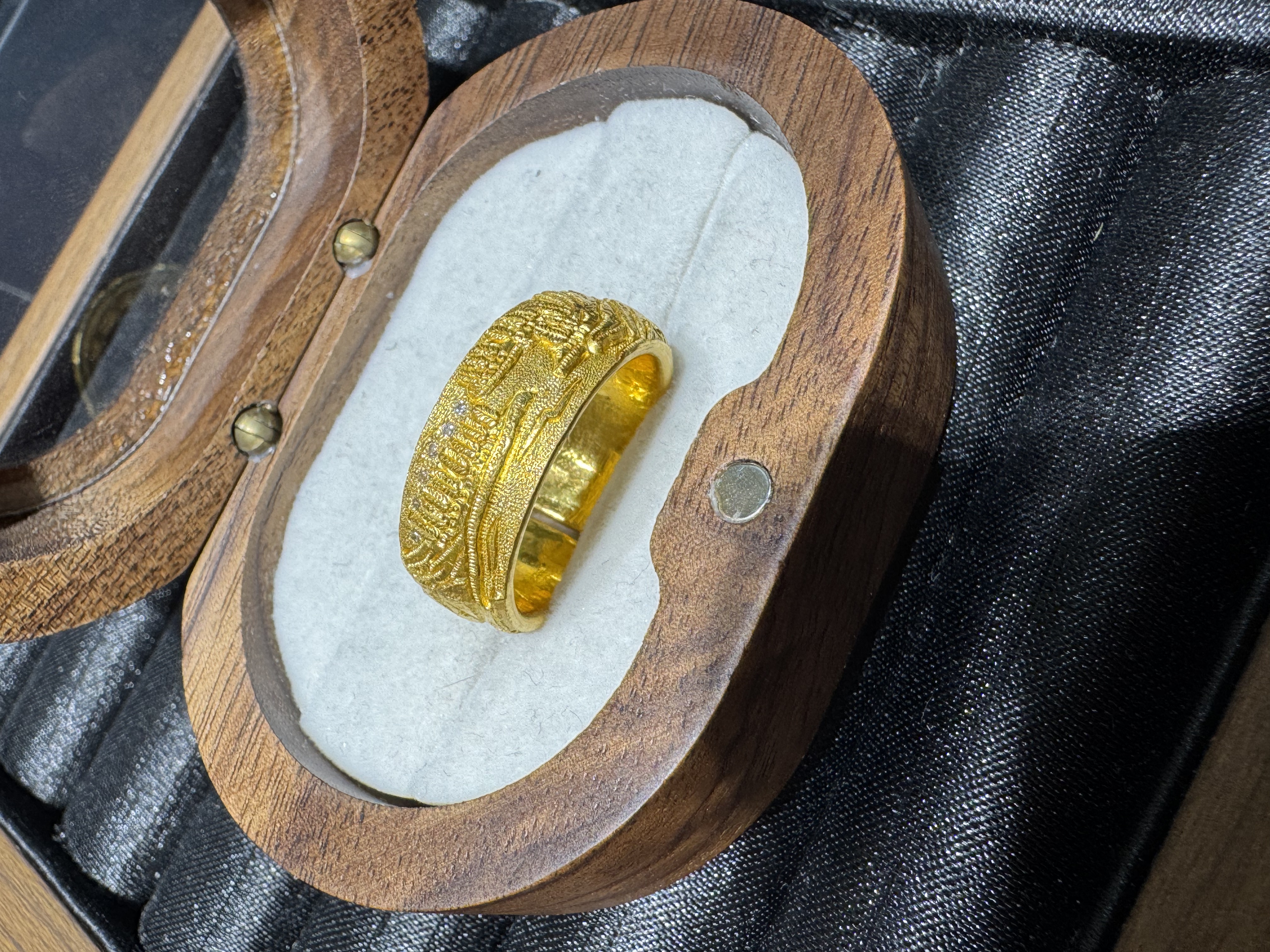 足金錾刻千里江山戒指16  17圈口