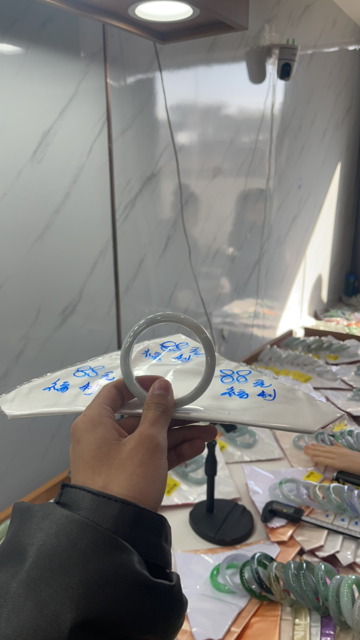 纯天然缅甸翡翠A货买断