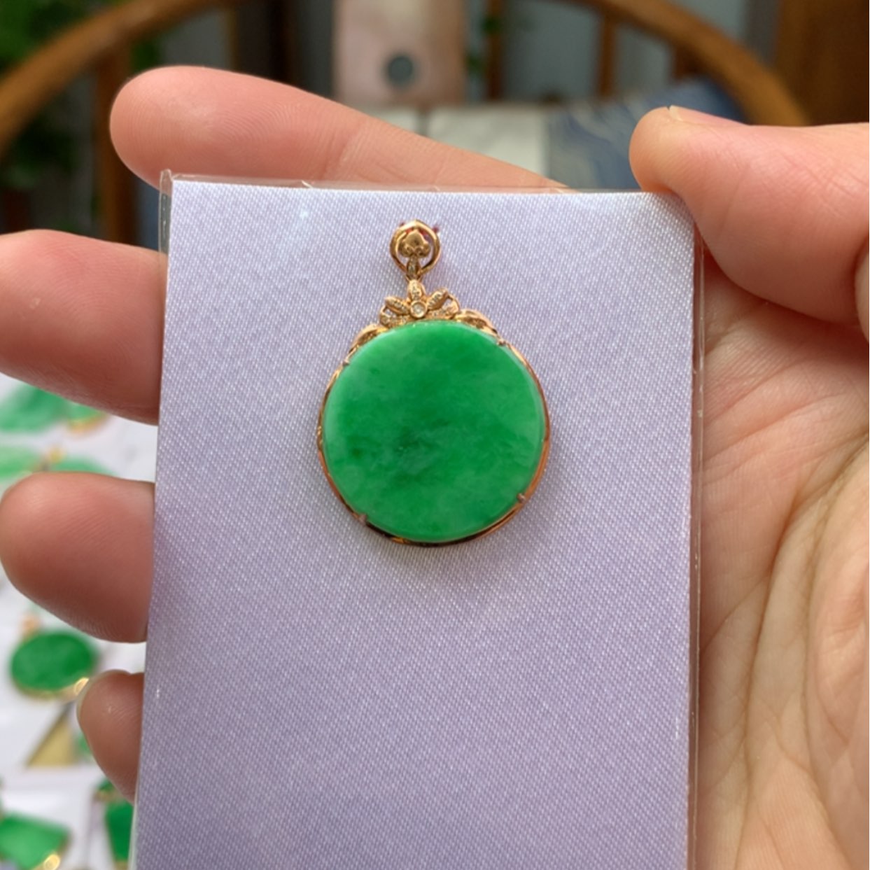 【闪购商品】翡翠颈饰18K金镶嵌翡翠首饰