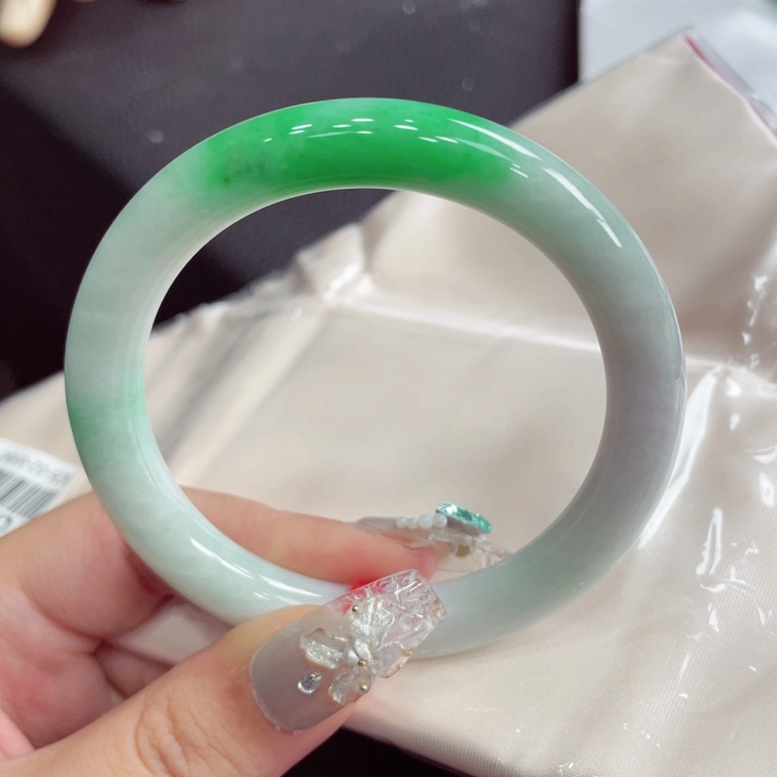 未镶嵌手镯翡翠翡翠
