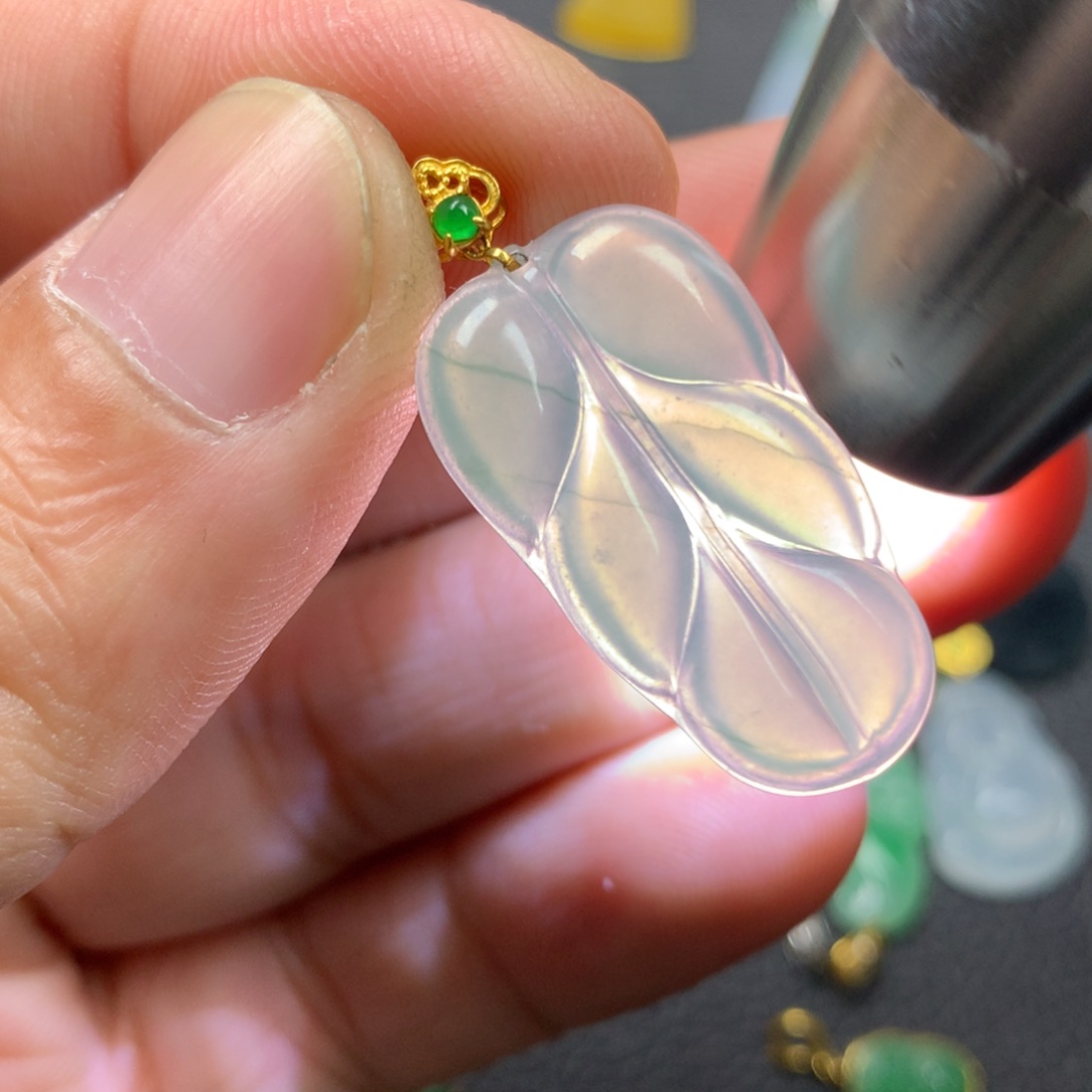 【闪购商品】颈饰18K金镶嵌翡翠翡翠