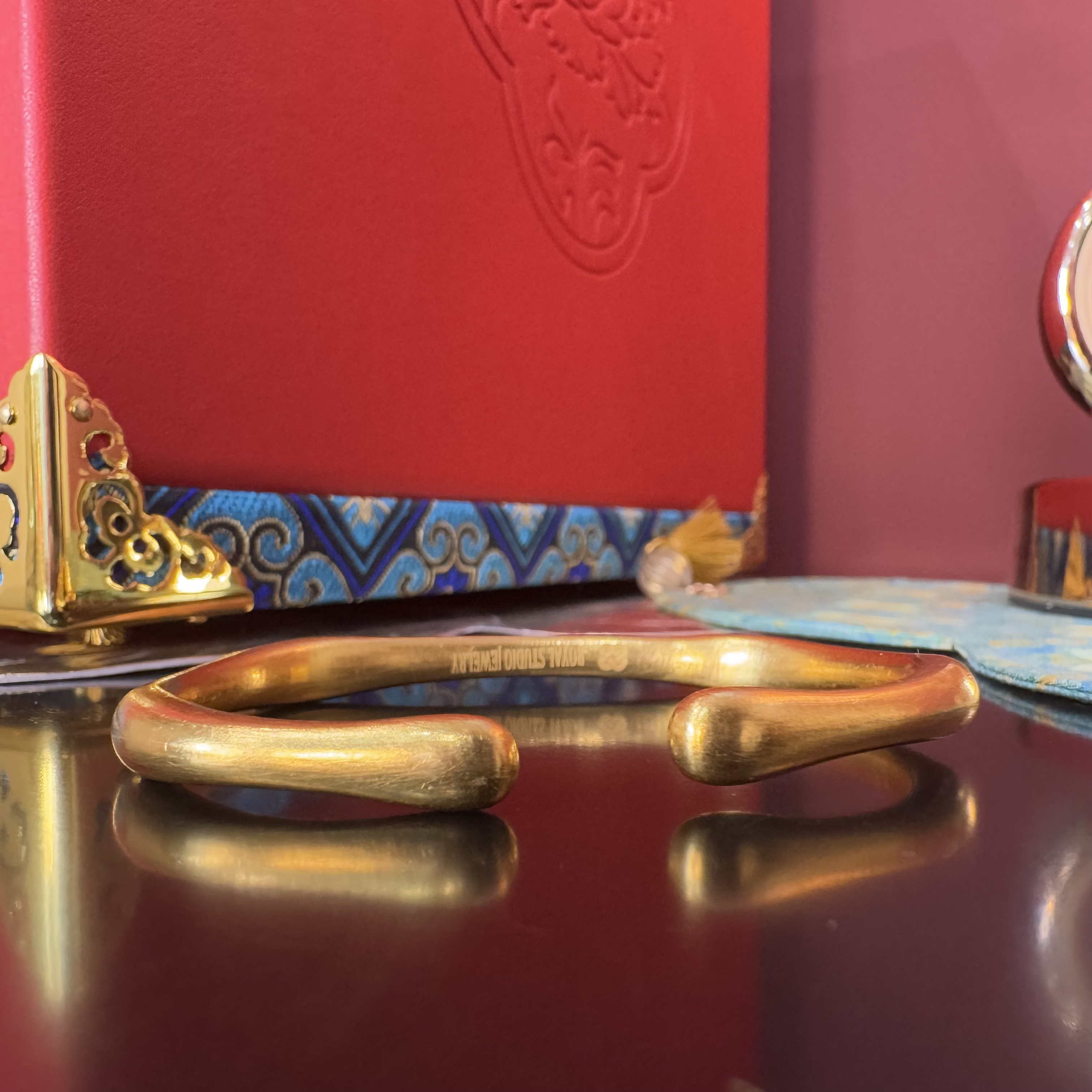 岳福珠宝足金手镯