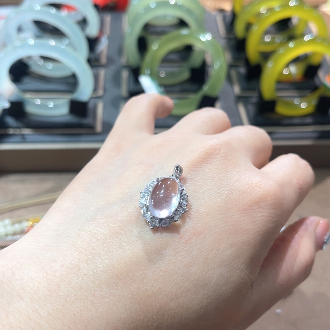 岫玉手镯未镶嵌手镯