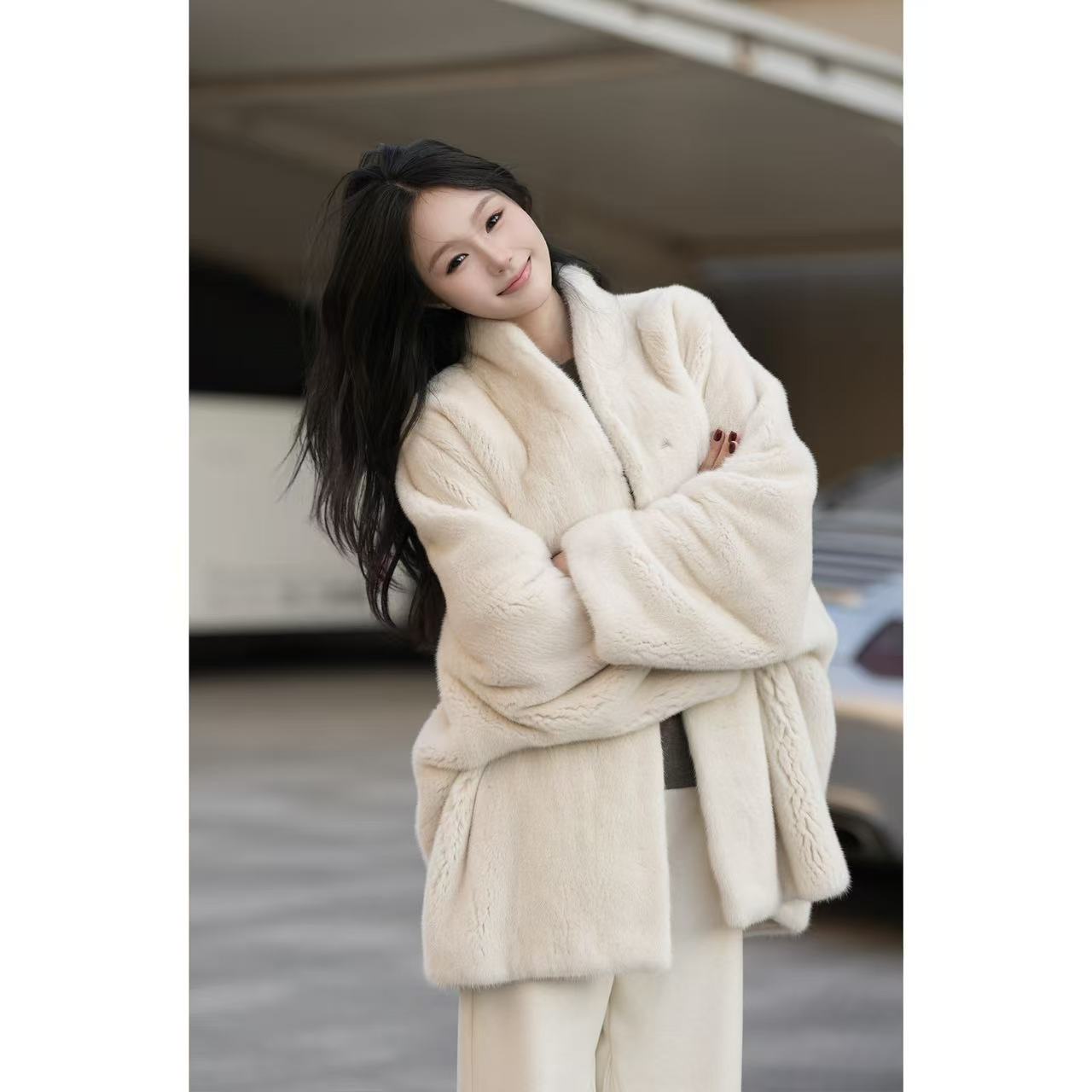 Miss.DuFur【710】75长青果领天鹅绒扩版水貂毛毛外套