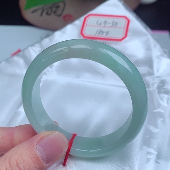 翡翠手镯未镶嵌       正圈49-50