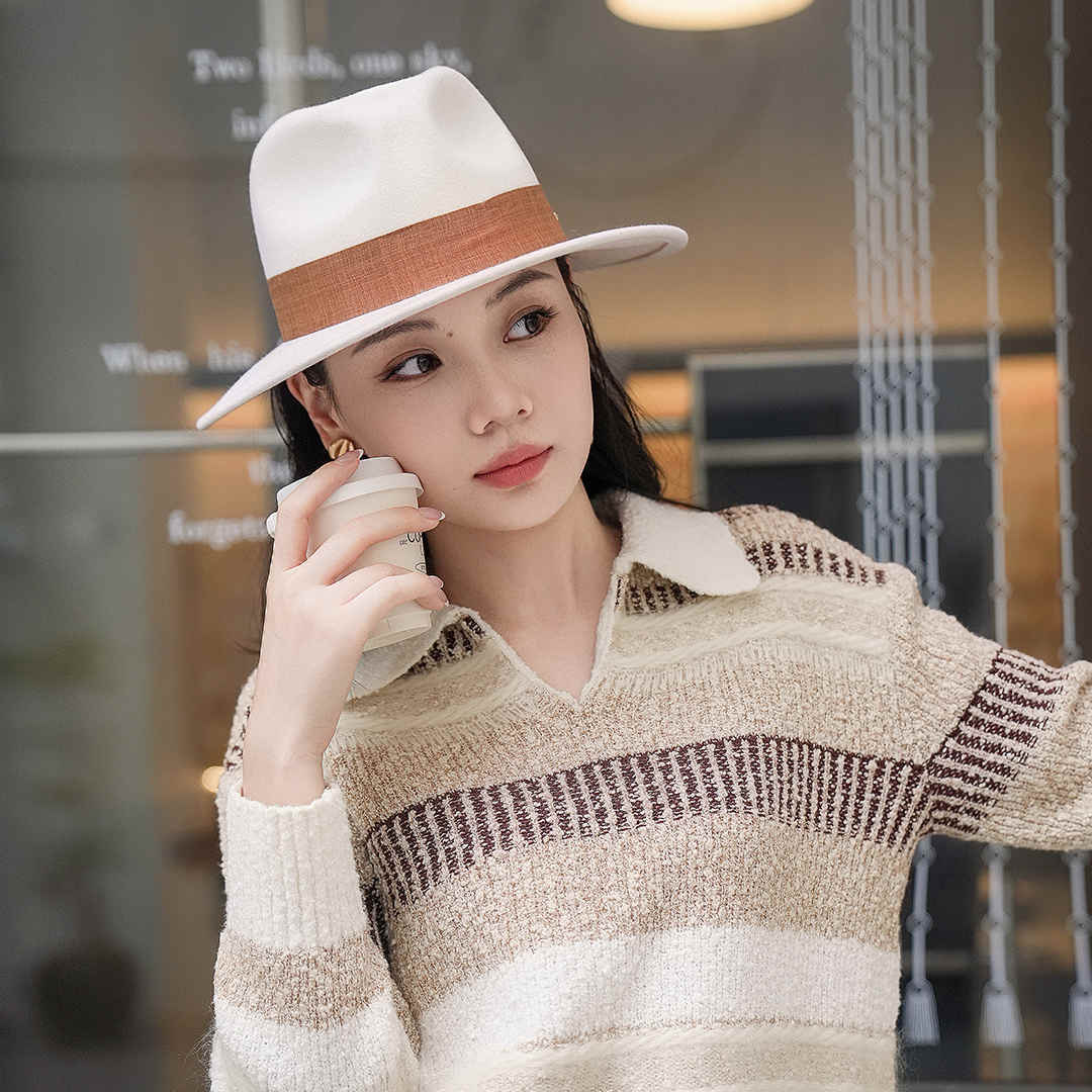 谭飞提拉米苏条纹衫秋冬季新款慵懒时髦随意经典撞色毛衣