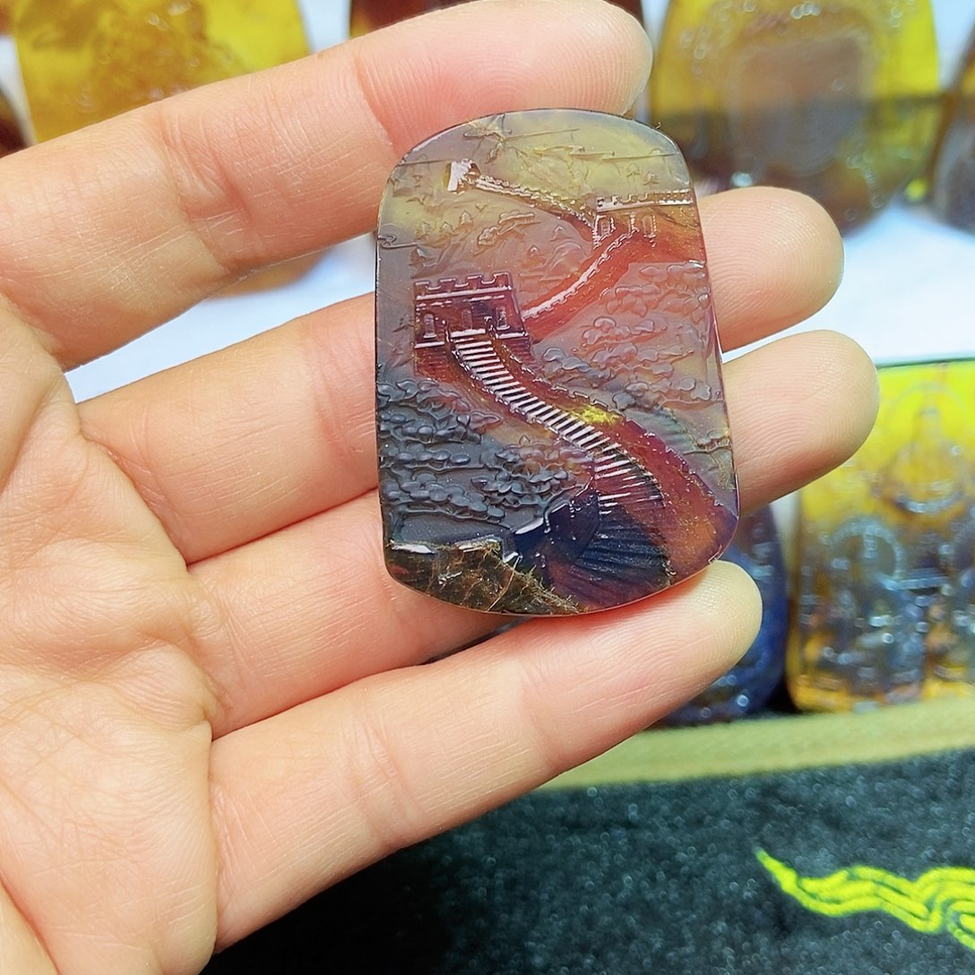 琥珀颈饰未镶嵌琥珀