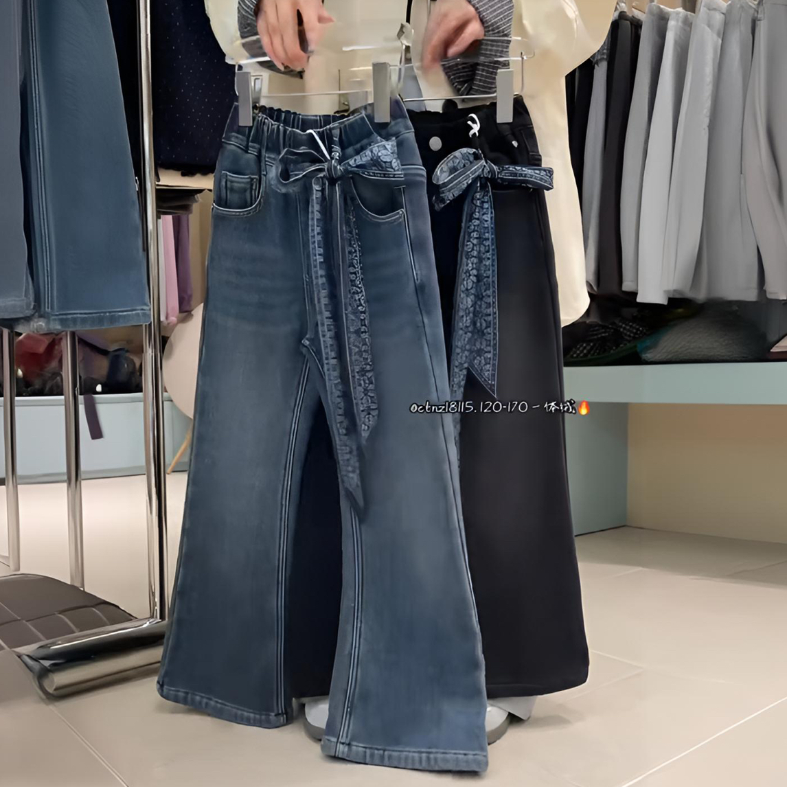 &苏珊&新款冬款18115加绒刺绣微喇牛仔裤