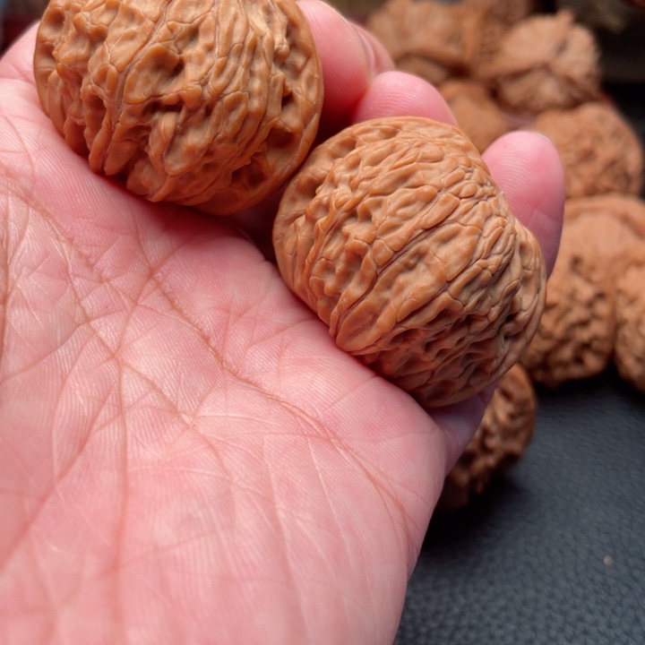 文玩核桃把件40全品蝴蝶磨