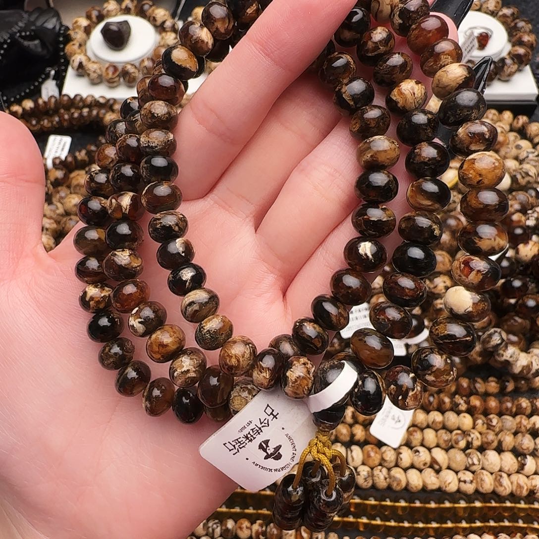 琥珀未镶嵌手链抚顺琥珀