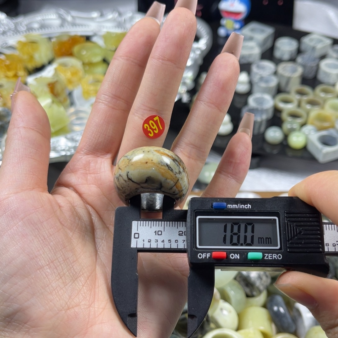 蛇纹石玉未镶嵌戒指