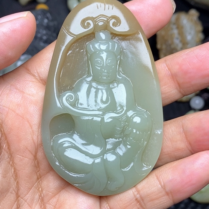 颈饰未镶嵌和田玉