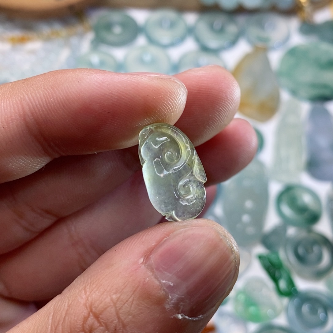 定制翡翠未镶嵌翡翠