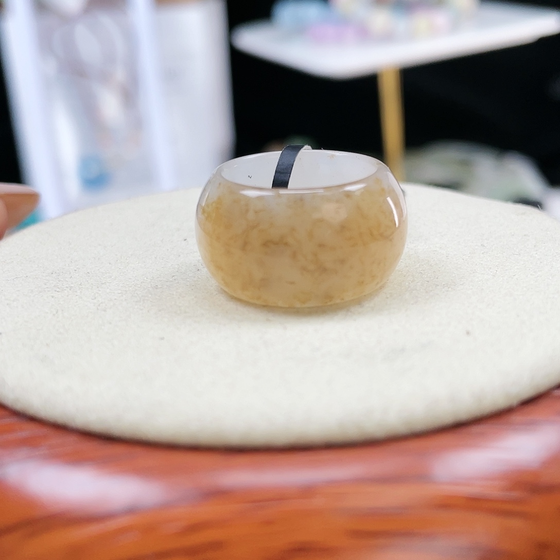 和田玉未镶嵌戒指P13一口桂花糖墩墩16.2不退换