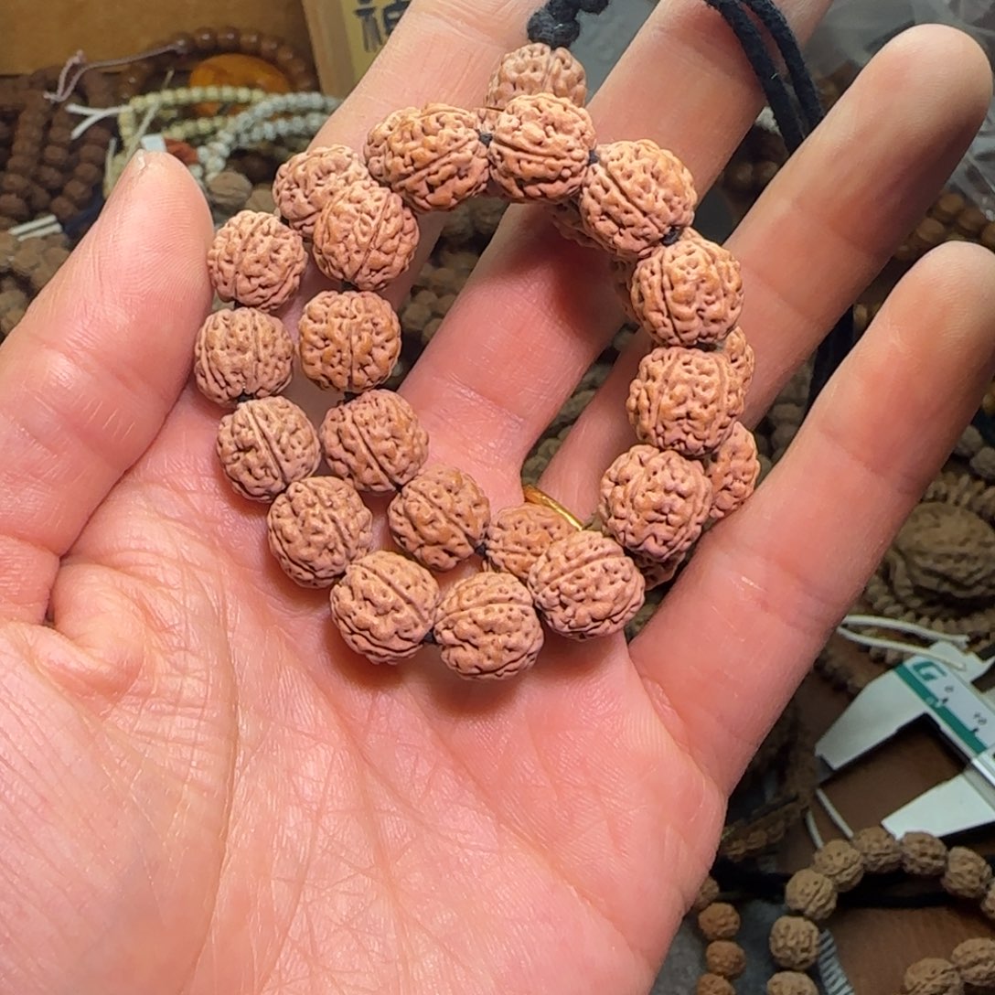 临***孩金刚菩提手串定制潜水艇