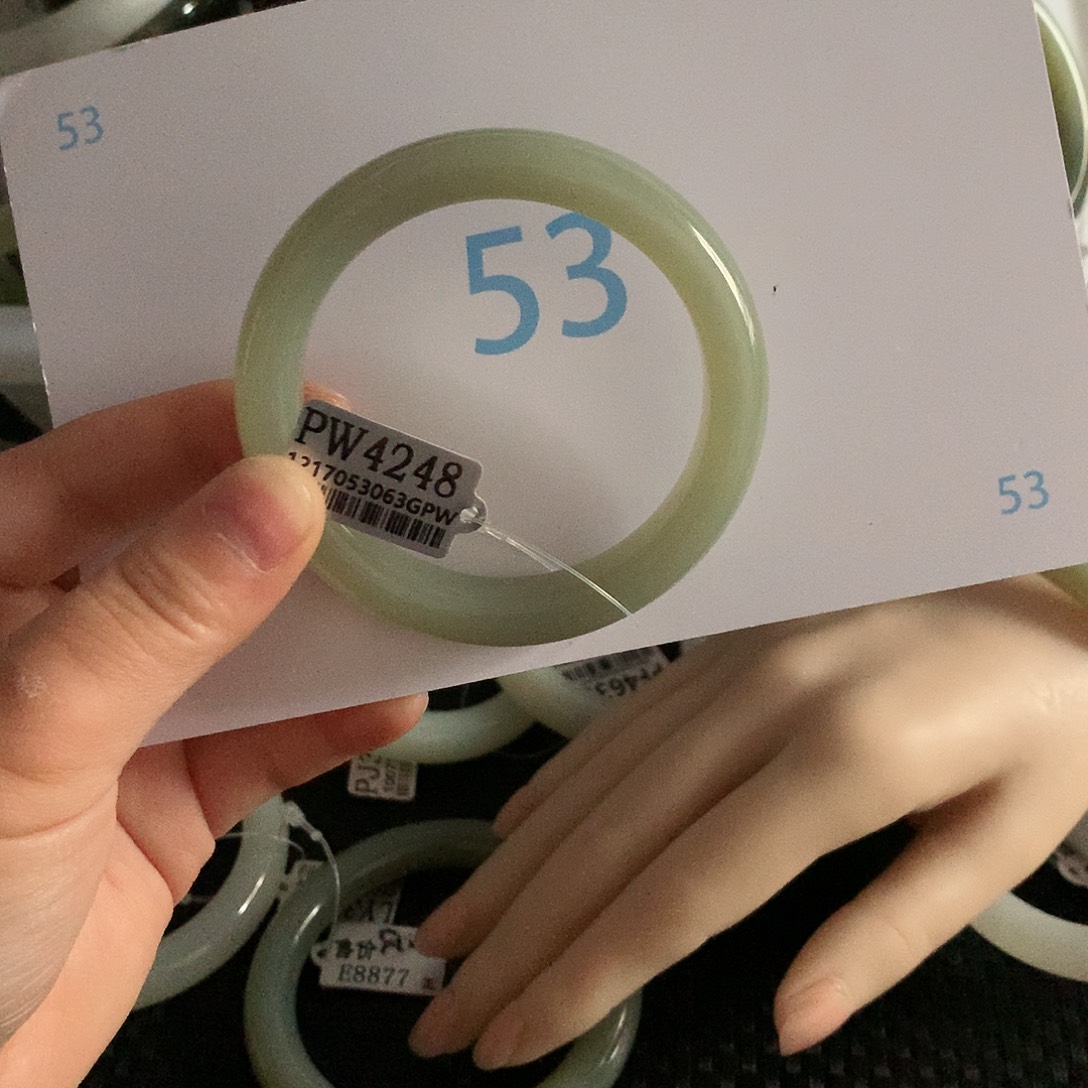 ****子和田玉未镶嵌手镯