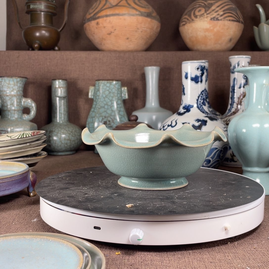 洗汝窑花口碗一个