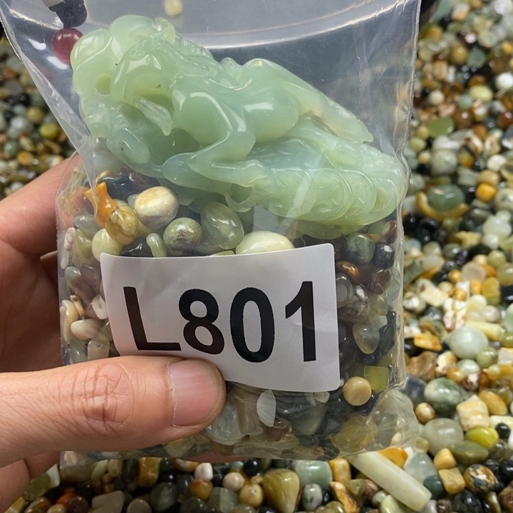 蛇纹石玉鱼缸石未镶嵌