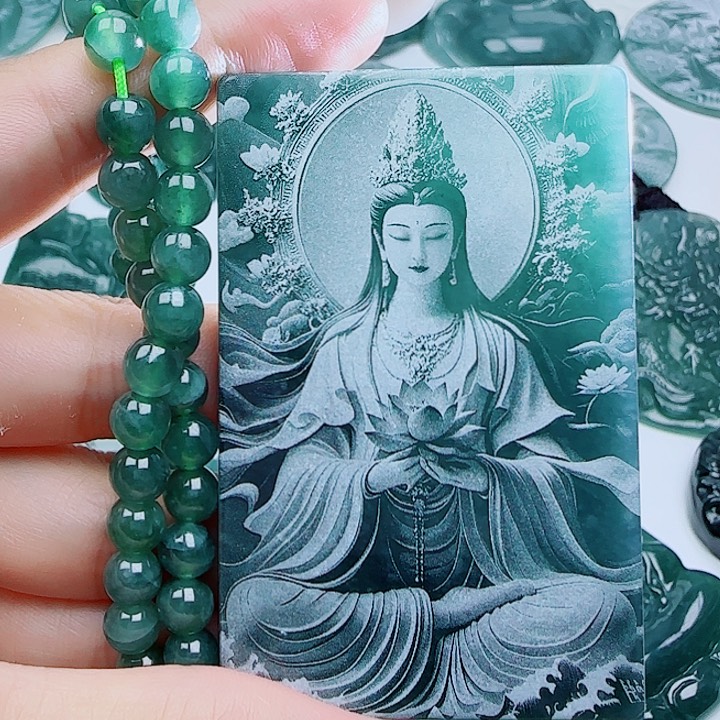 翡翠未镶嵌颈饰多样性发货天然的A货翡翠