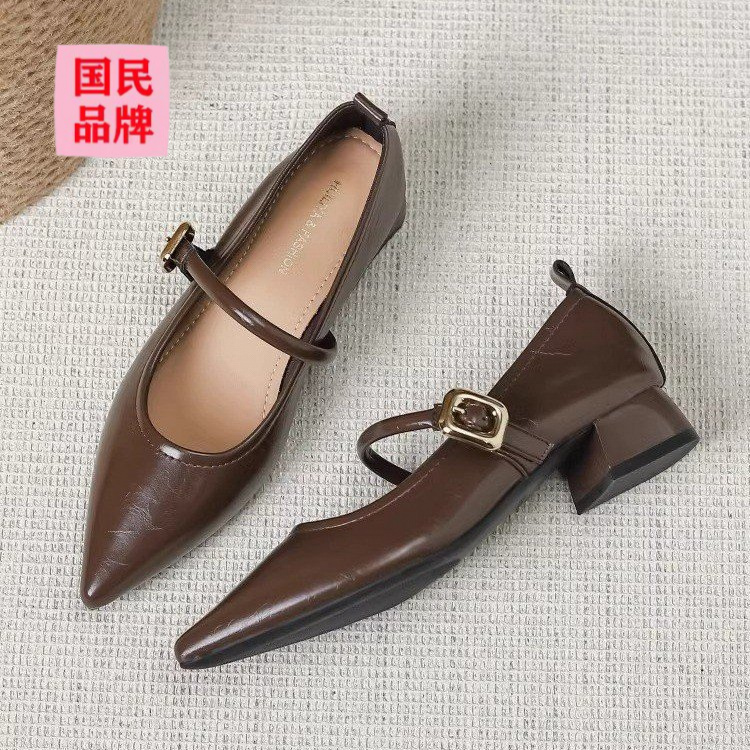 【万达撤柜】新款秋冬百搭通勤休闲风女鞋常规厚度黄牛皮革内里短筒