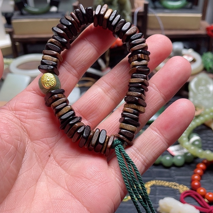 和田玉手串未镶嵌