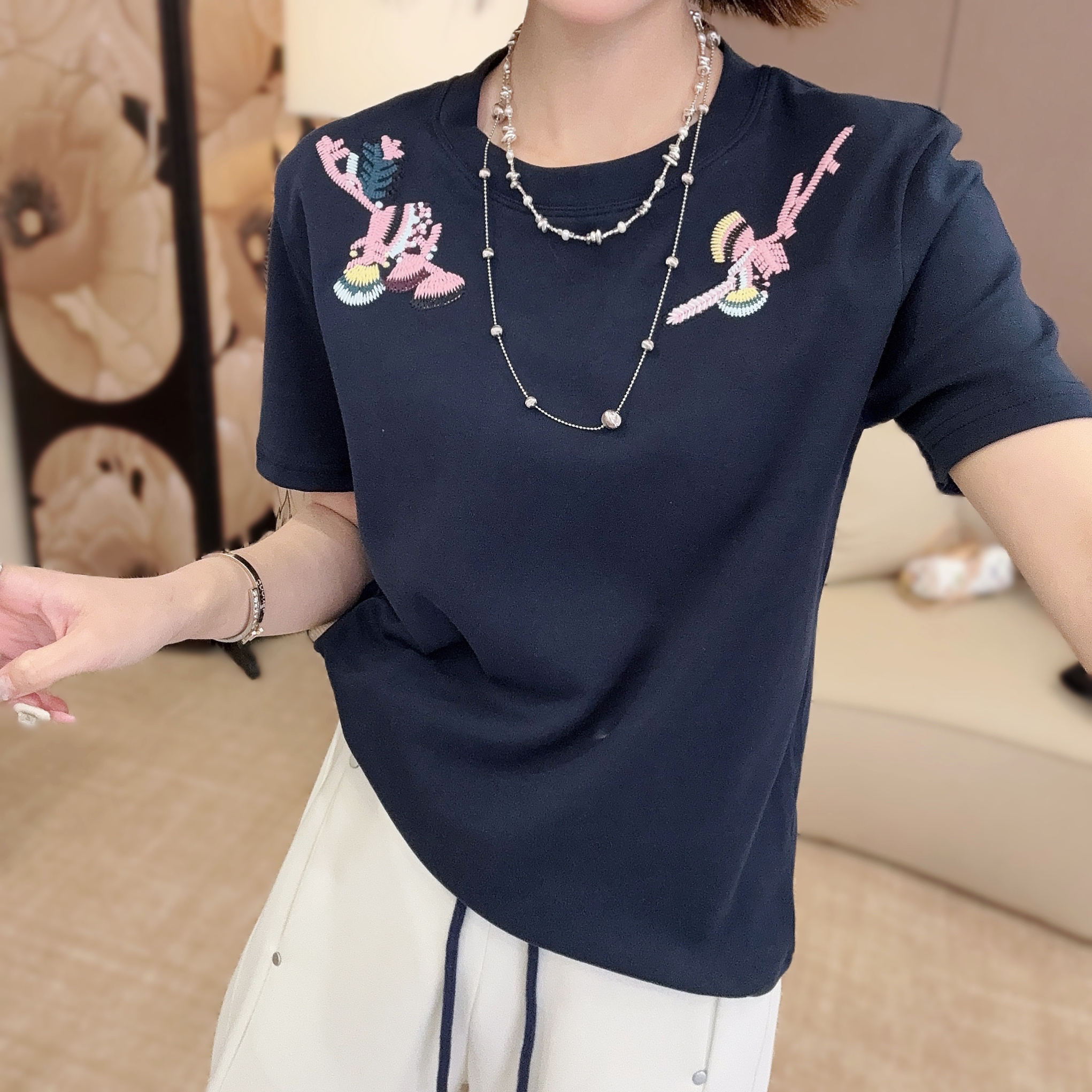 现货【趣味绣花】春夏新款重工刺绣时尚正肩显瘦T恤上衣C316