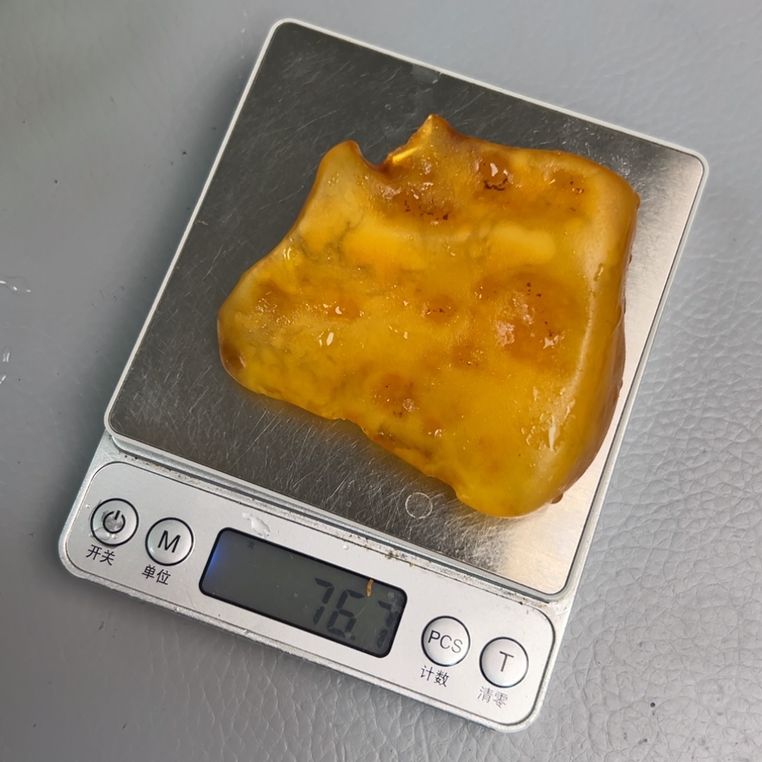 定制琥珀未镶嵌蜜蜡