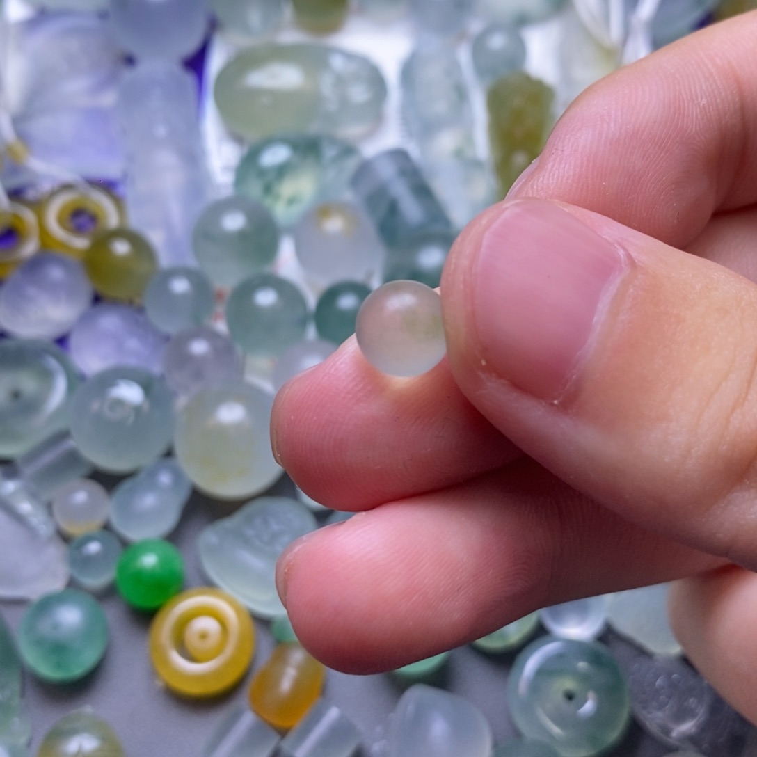 定制翡翠未镶嵌珠子