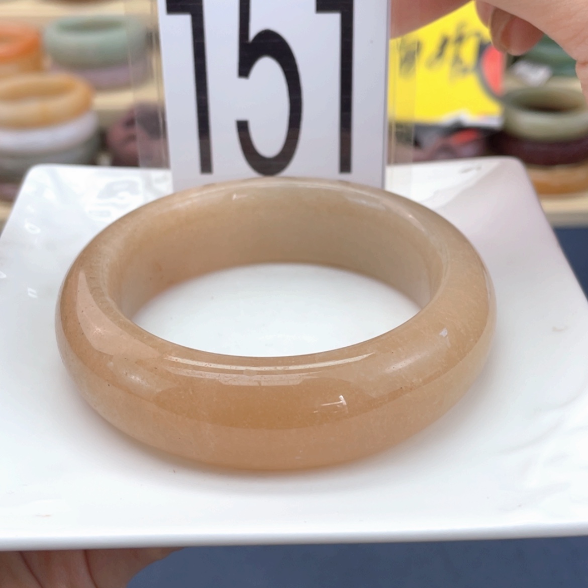 【闪购商品】石英质玉手镯未镶嵌