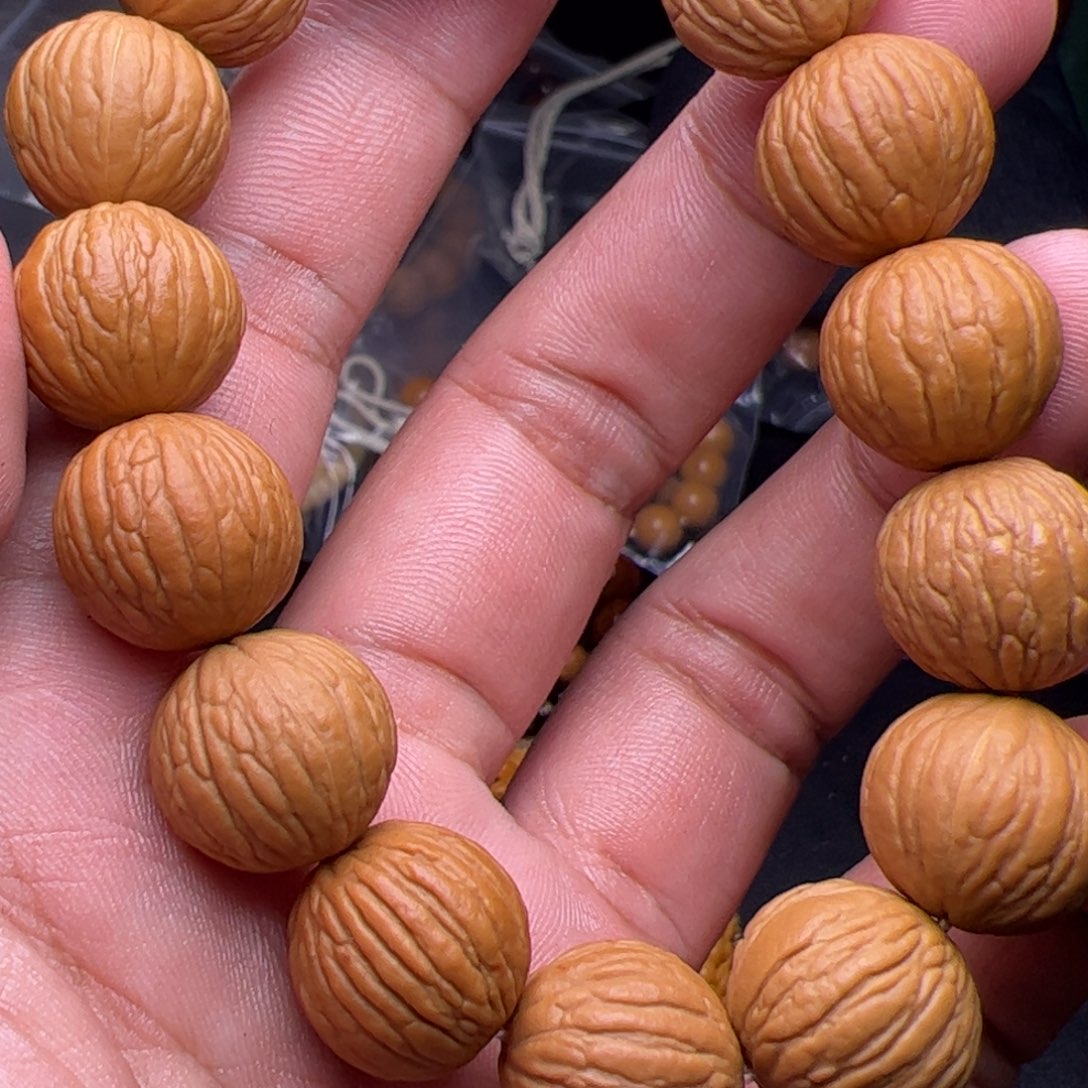 猴头核桃吊坠据了解