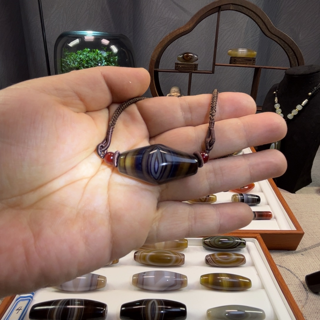 玛瑙/玉髓未镶嵌珠宝半成品