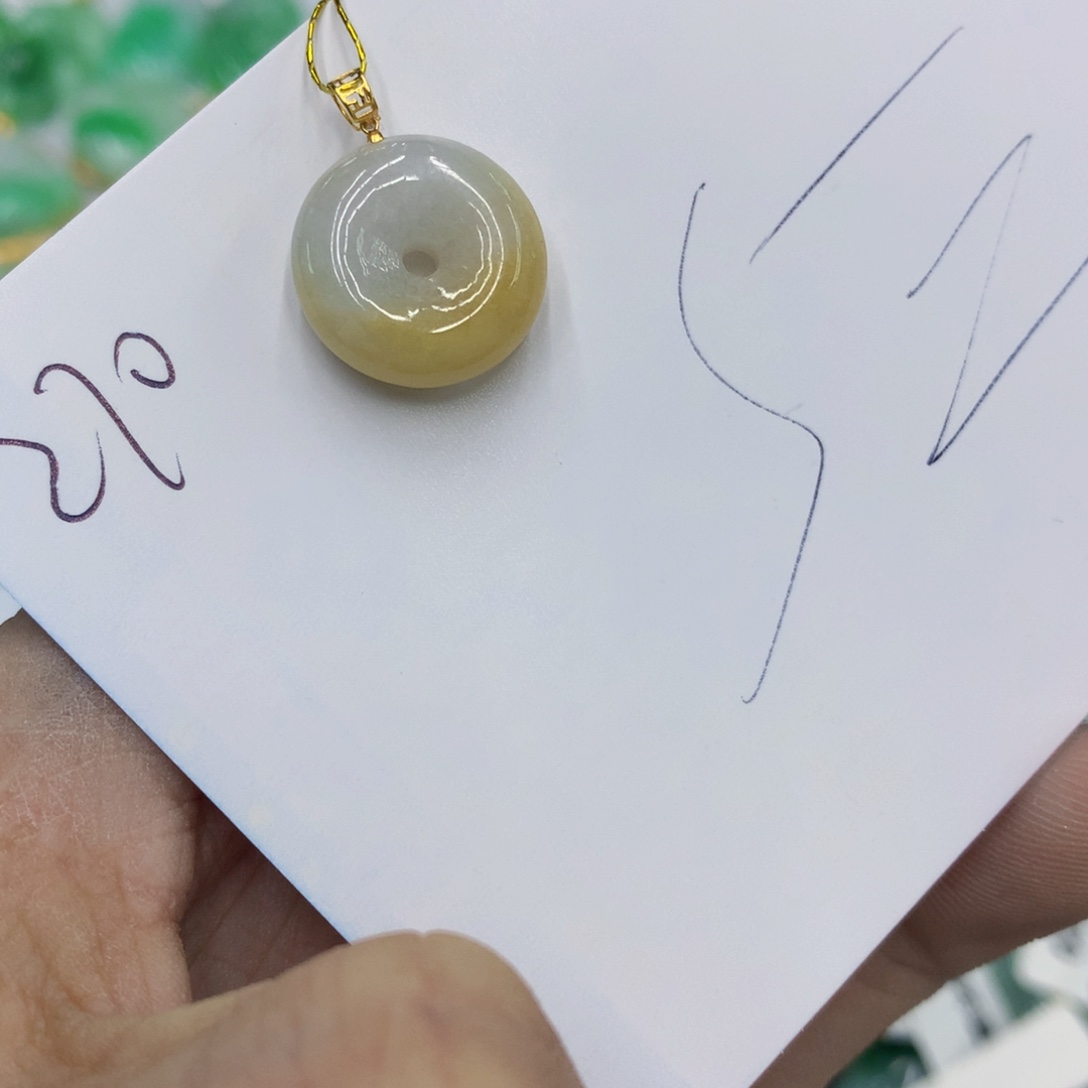 翡翠颈饰18K金镶嵌翡翠