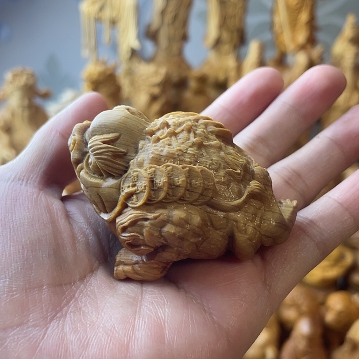 柏木（崖柏）三足金蟾