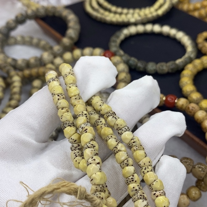 【闪购商品】星月菩提手串Z***t原生态石玉料