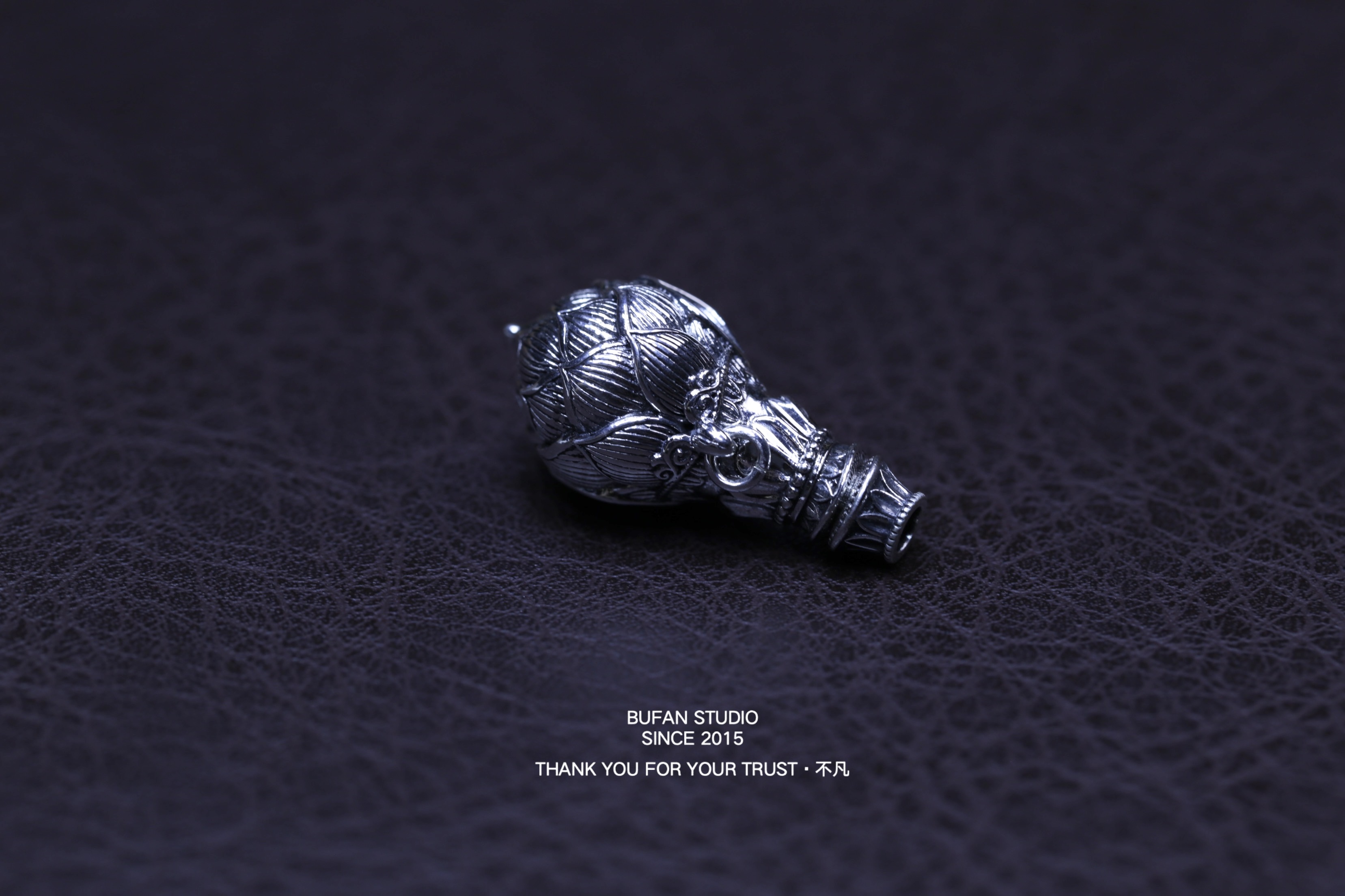 925银银制品 【不凡】文玩好物 时尚设计 宝莲三通银币版 银材质