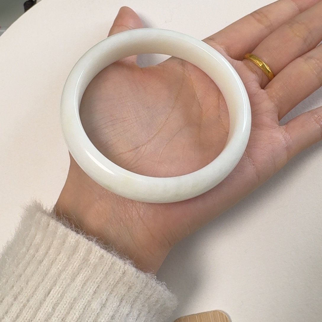 蓝田玉（蛇纹石化大理石玉）手镯未镶嵌