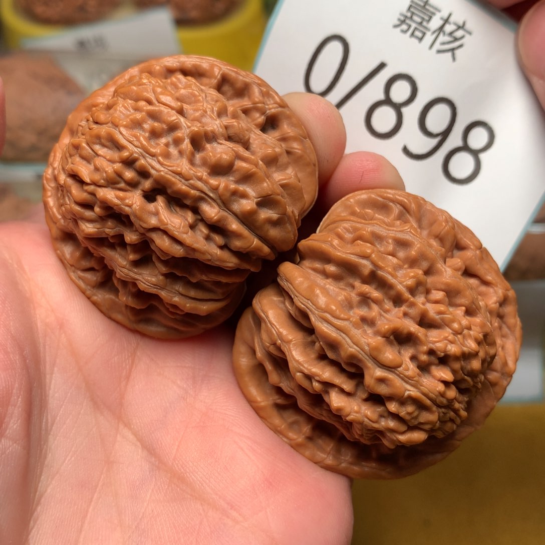 文玩核桃把件毕业汉高楼43