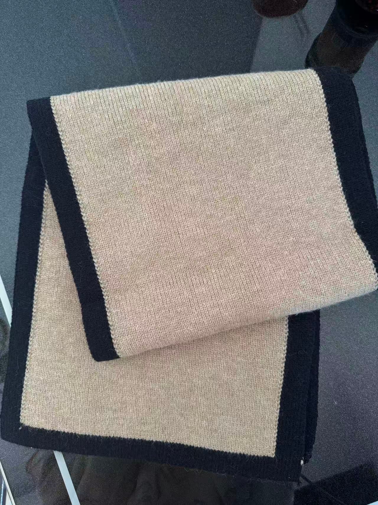 高级感保暖小围巾