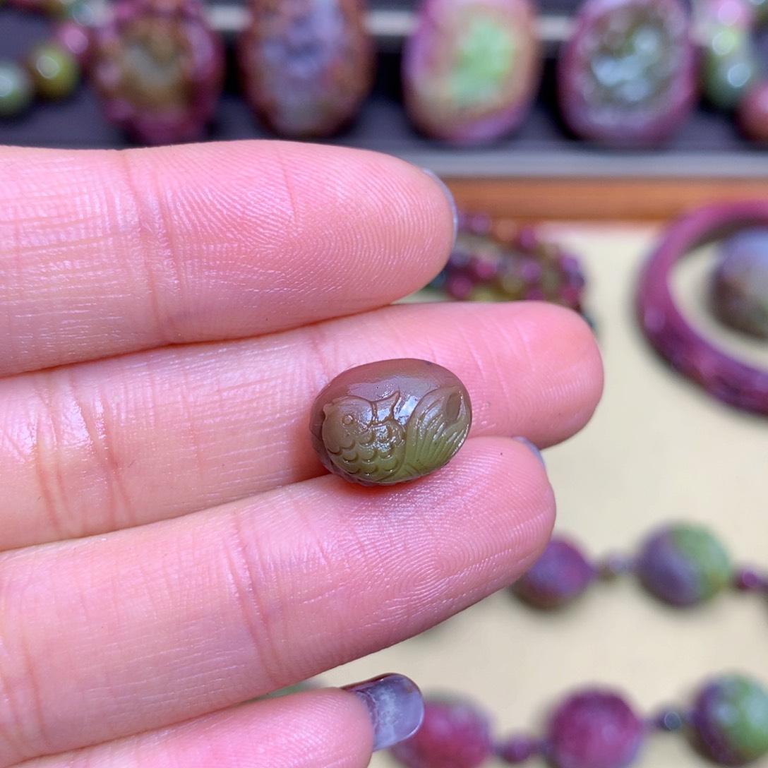 玛瑙挂件未镶嵌盐源