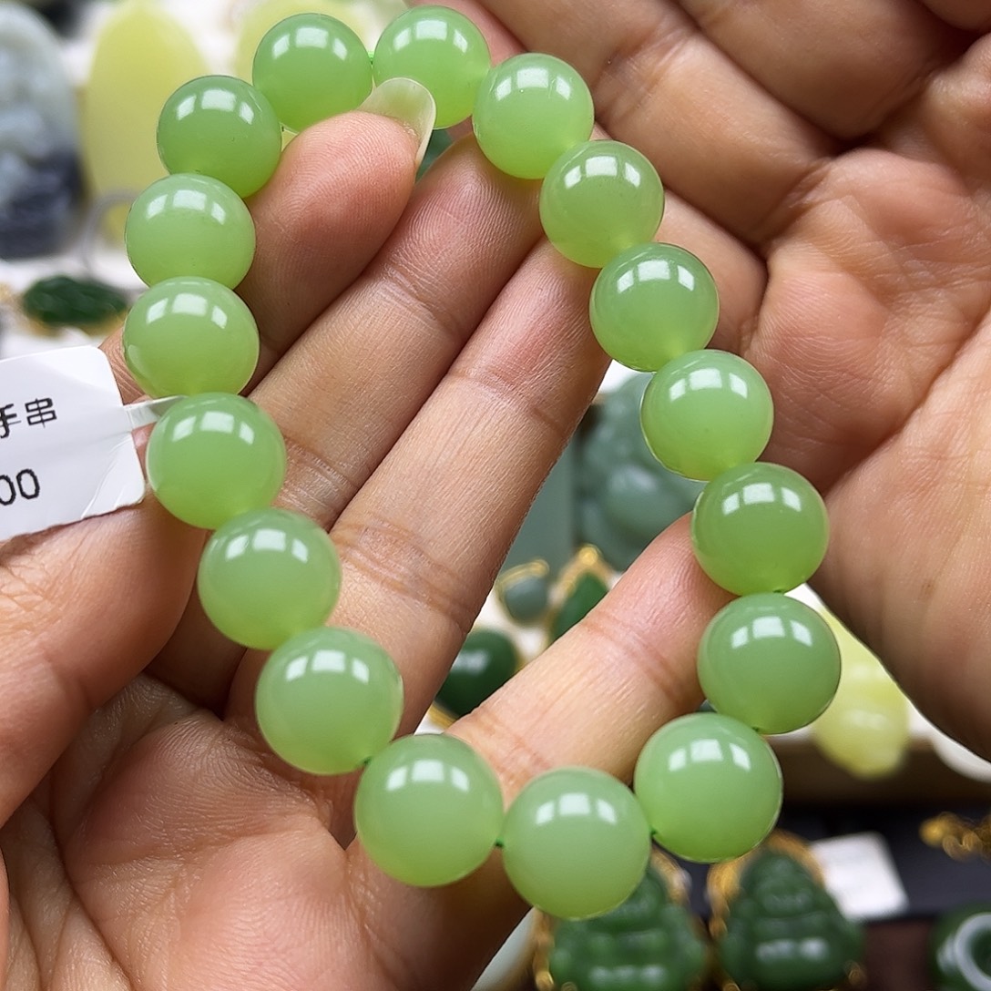 媚***宝和田玉未镶嵌手串