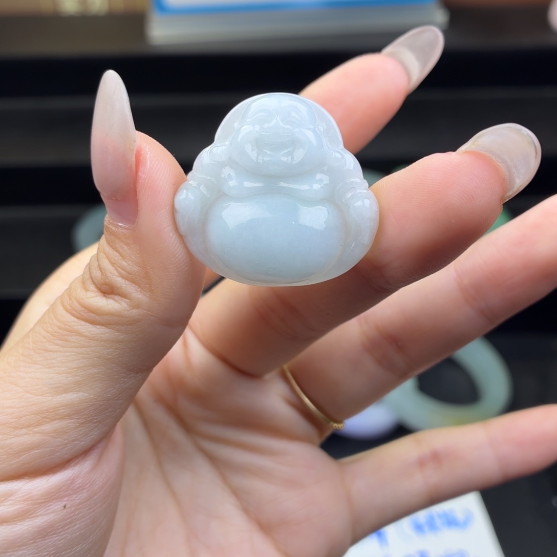 来***！翡翠未镶嵌颈饰翡翠