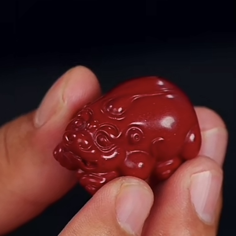 天然辰砂紫金砂貔貅吊坠-多样性发其一