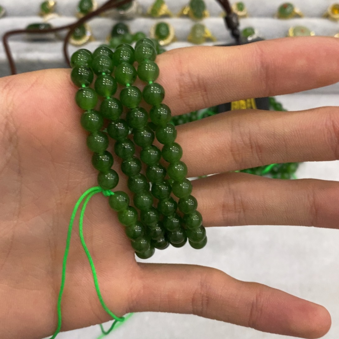 和田玉（碧玉）珠未镶嵌