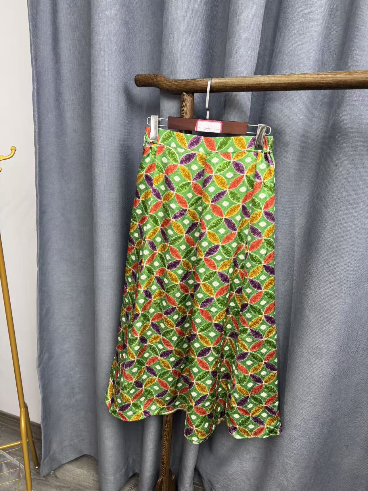 2025秋季新款时尚百搭桑蚕丝半身裙女T074