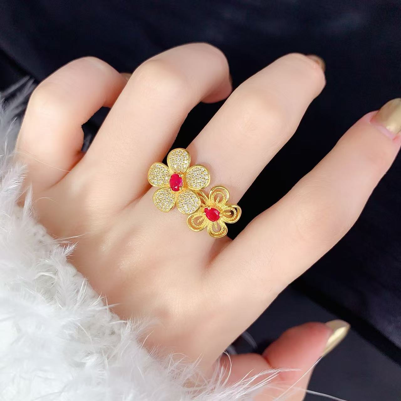 【伟新源】足金999  镶嵌工艺 双生绯焰戒指 附加724（点击选择圈口）