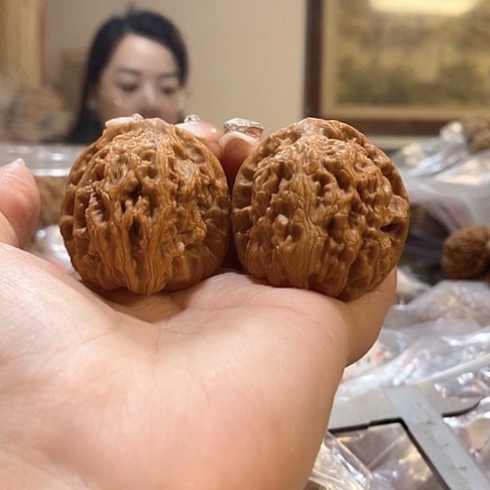 文玩核桃吊坠39玄武狮子头打底了