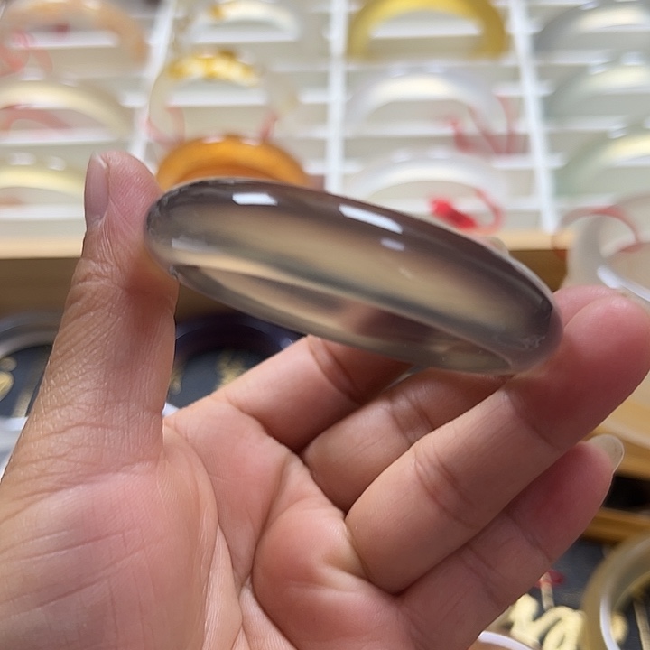 玛瑙/玉髓未镶嵌手镯